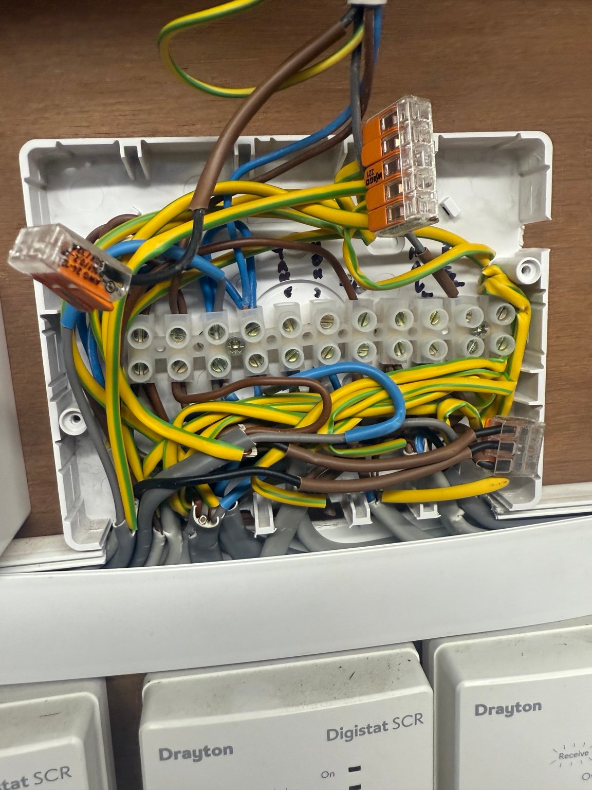 Commercial heating wiring centre fault finding